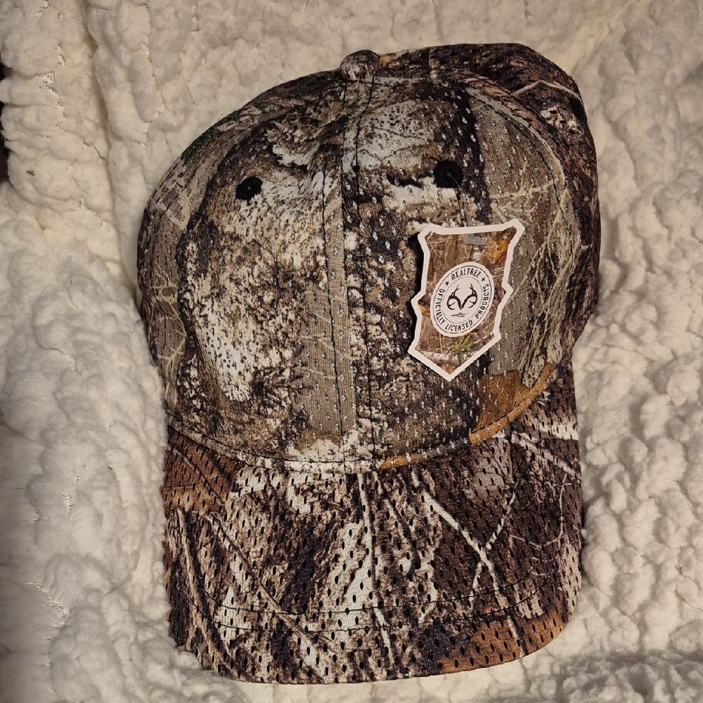 RealTree Camo Velcroback Hat - NEW